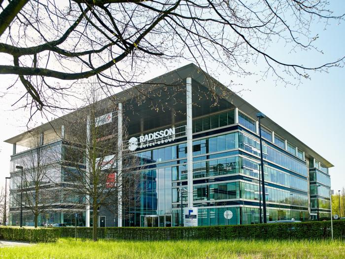 Radisson hotel group logo